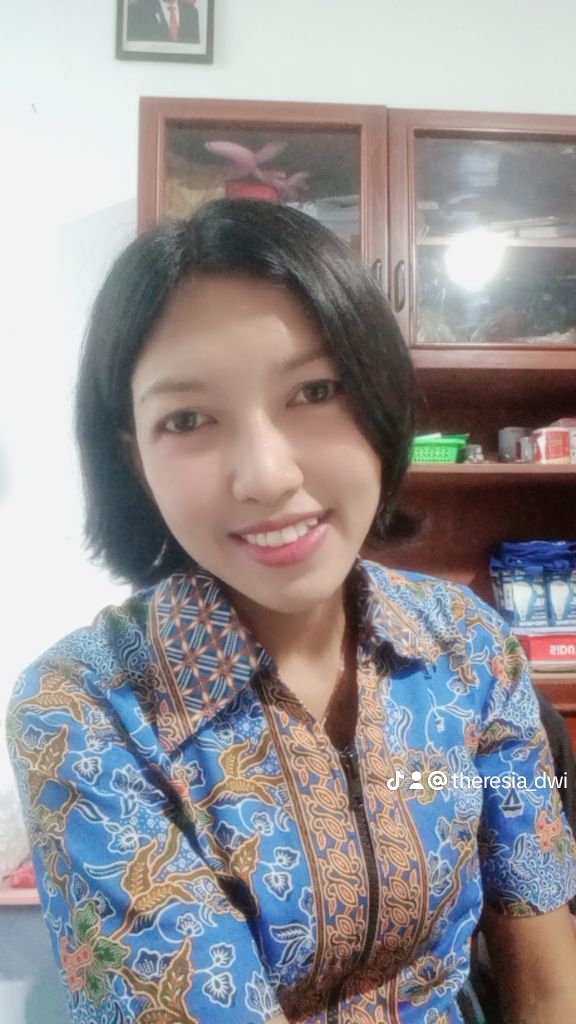 Theresia Dwi Widiastuti, S.Pd.